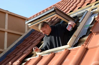 Pose de fenêtres de toit Velux à Coullemelle